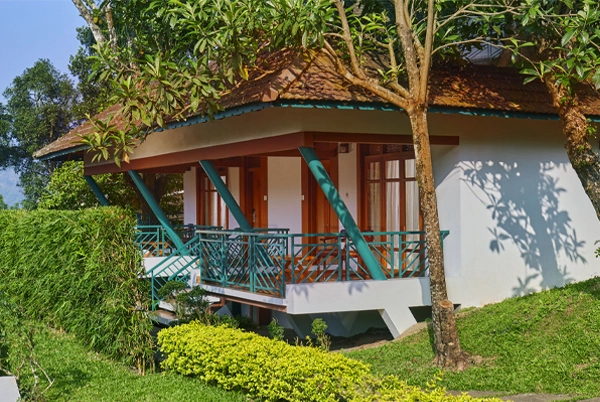 private pool resorts in thekkady